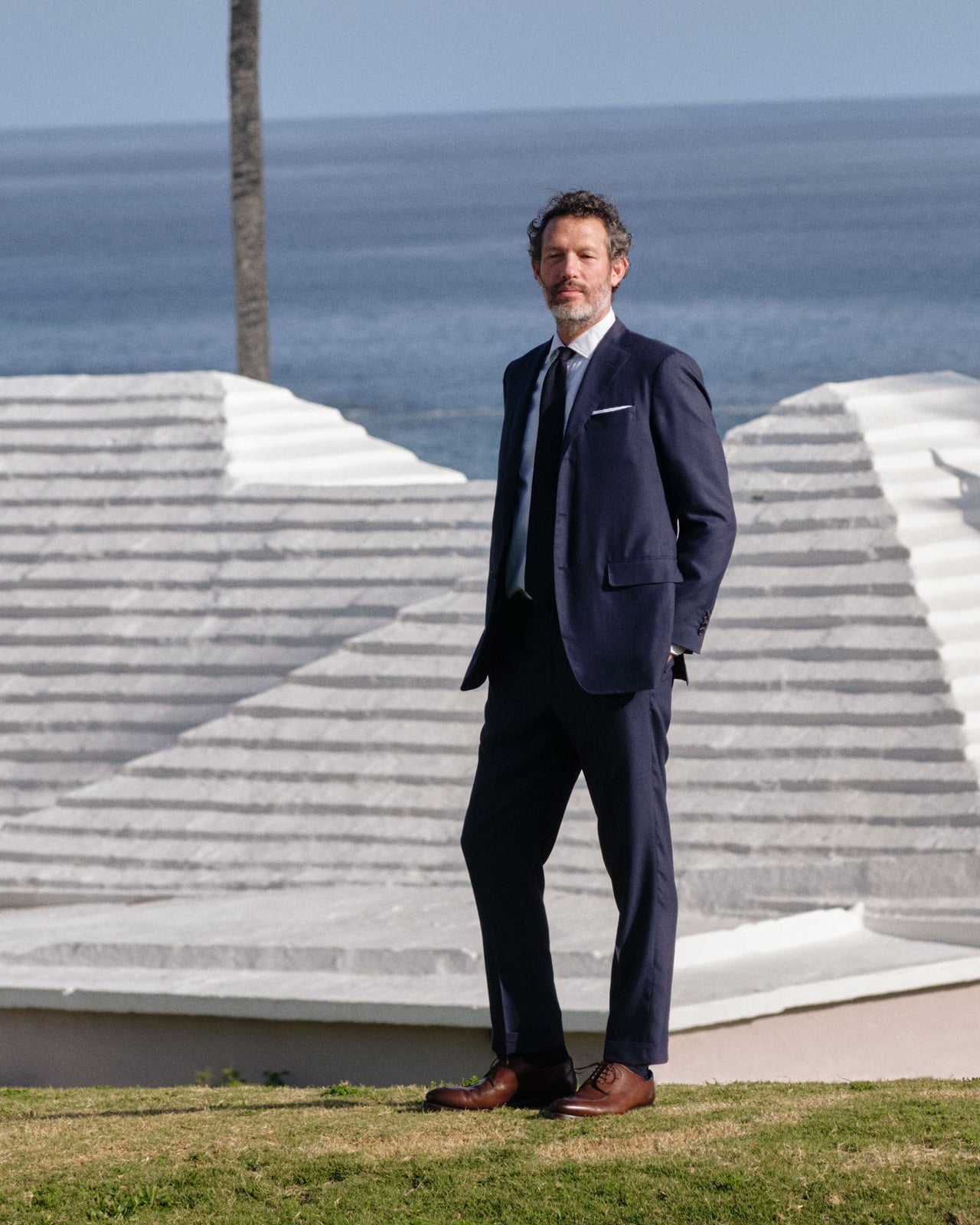 Spread Collar Dress Shirt in White Poplin